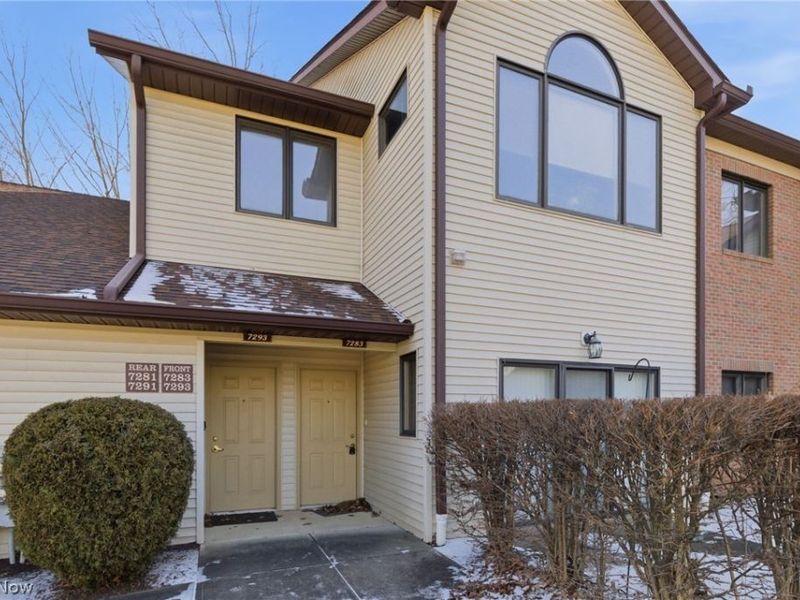 7283 Village Drive , Mentor, OH 44060 Photo 9