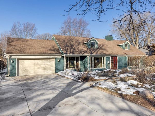 1337 Cleveland Avenue S, Saint Paul, MN 55116