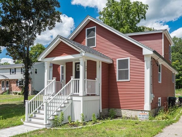 398 Plymouth St, Bridgewater, MA 02324