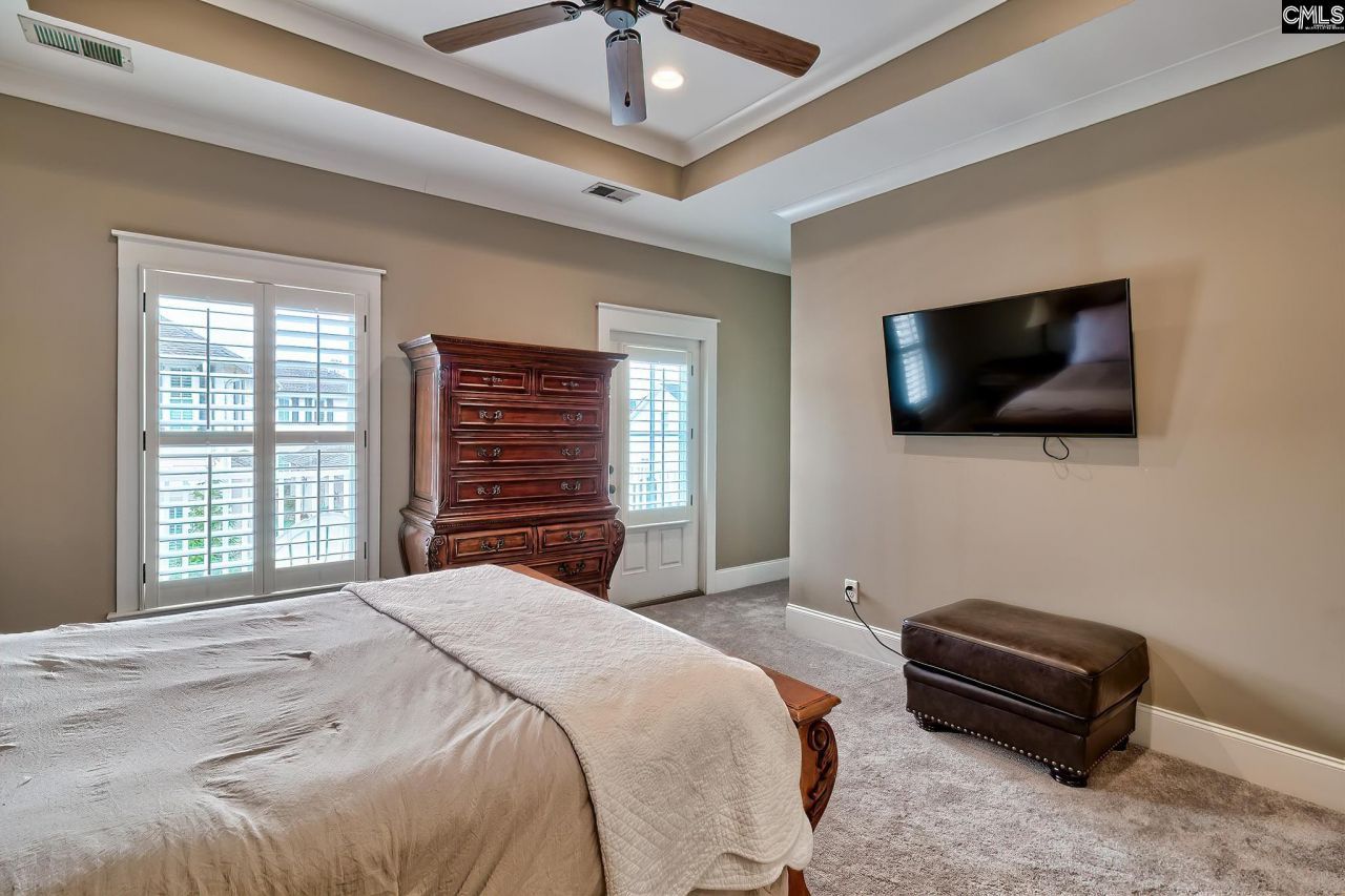 240 Waterstone Drive  Photo 16