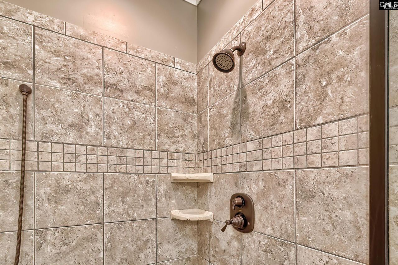 240 Waterstone Drive  Photo 19