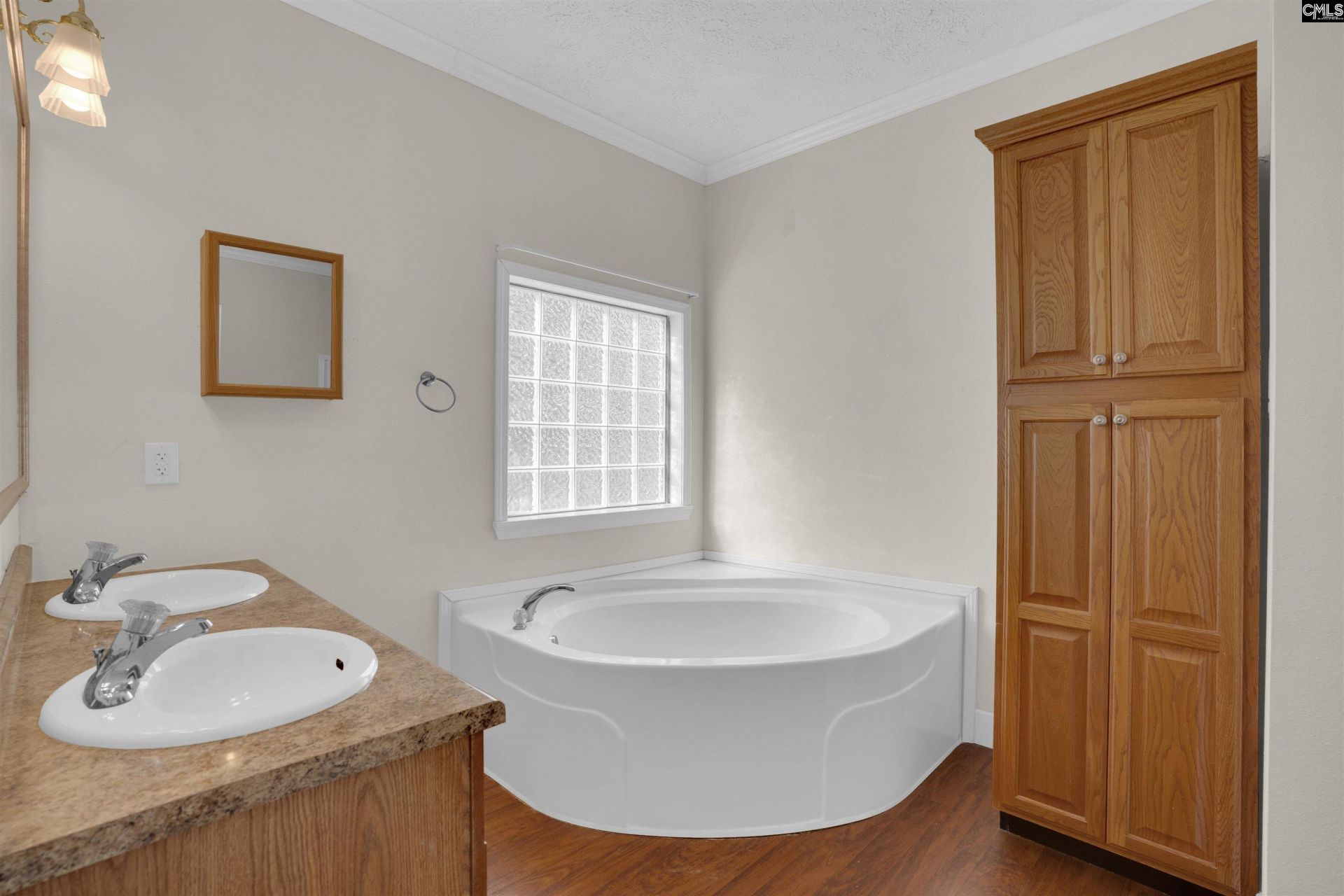 105 Dogwood Shores Lane Photo 13