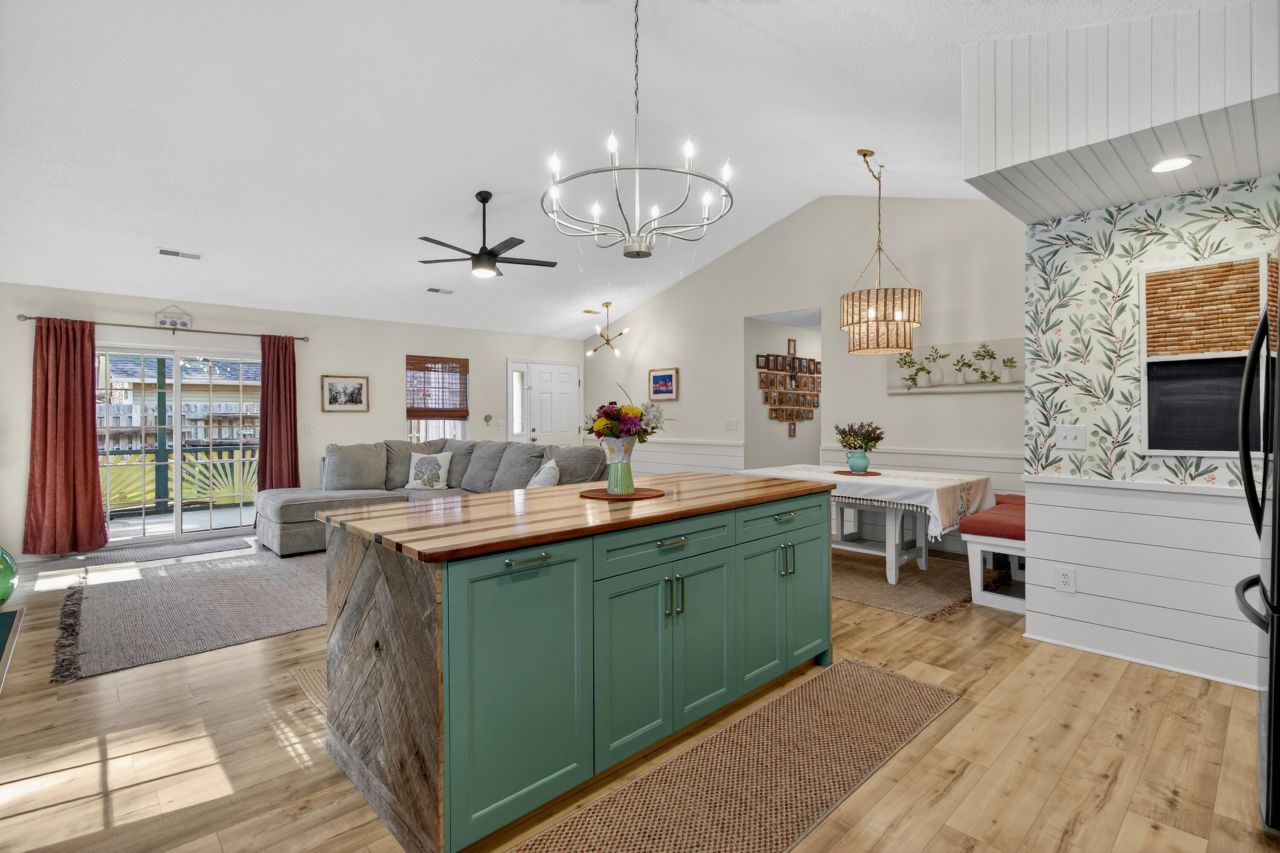 237 Moon Dance Lane Photo 12