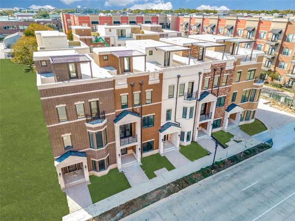 218 E Dallas Road , Unit 102, Grapevine, TX 76051