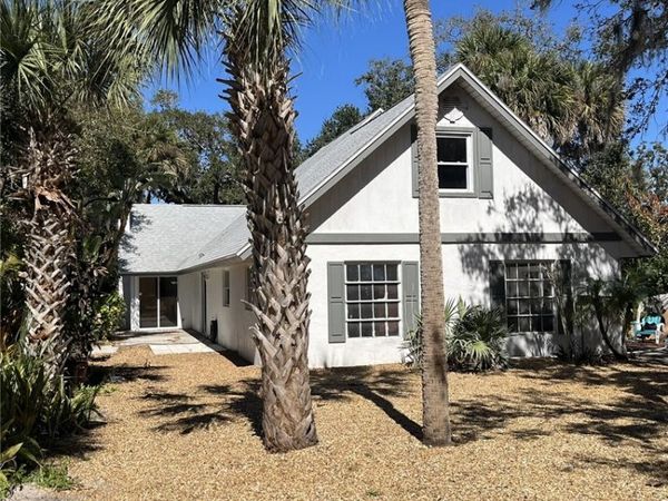 345 Eugenia Road, Vero Beach, FL 32963