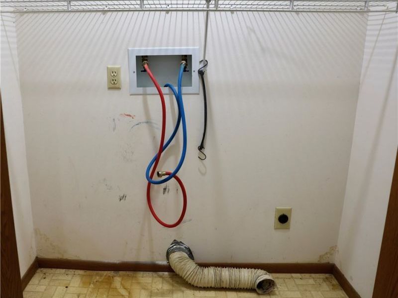 612 S Monroe Street, Millersburg, OH 44654 Photo 6