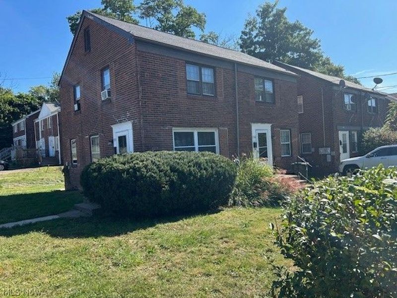 1736 Spring Avenue NE, Canton, OH 44714 Photo 1