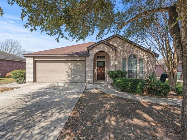 1156 Woodlands DR , Kyle, TX 78640