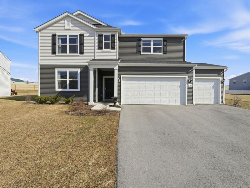 1202 Lake Forest Drive , Hebron, OH 43025 Photo 1