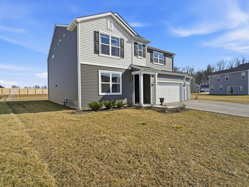 1202 Lake Forest Drive , Hebron, OH 43025 Photo 2