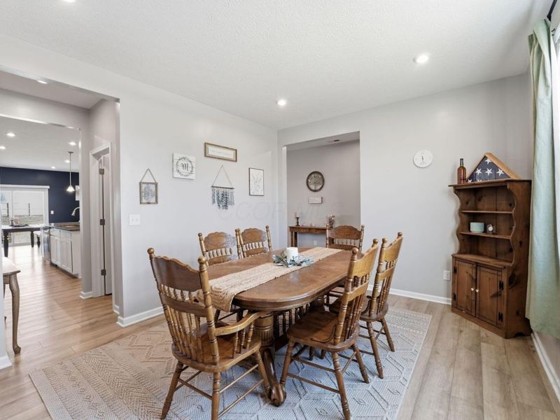 1202 Lake Forest Drive , Hebron, OH 43025 Photo 8