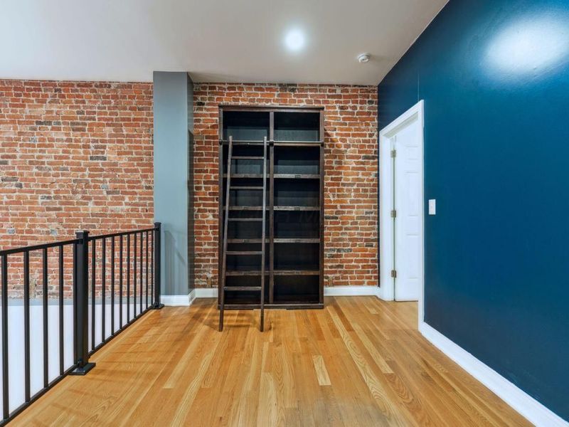 108 Hamilton Avenue , Columbus, OH 43203 Photo 4