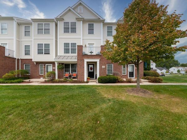 5972 Woodshire Drive, Unit 202, Westerville, OH 43081