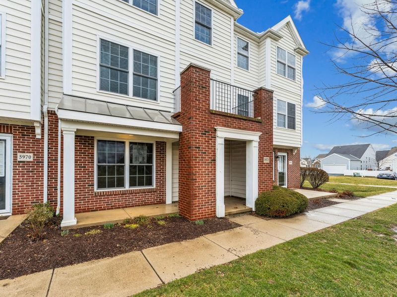 5972 Woodshire Drive, Unit 202, Westerville, OH 43081 Photo 3