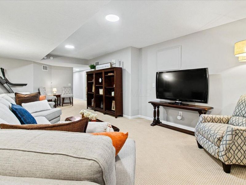 7542 Deer Valley Crossing, Powell, OH 43065 Photo 41