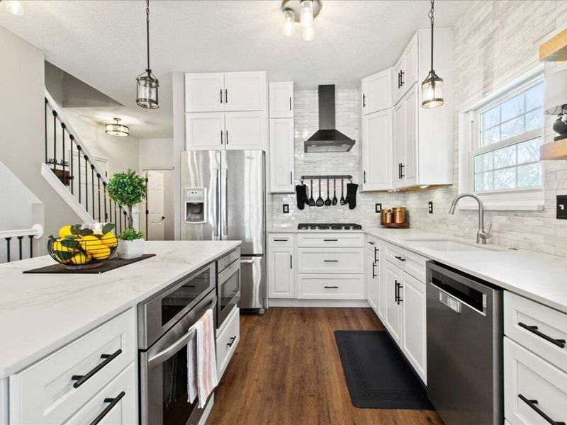 7542 Deer Valley Crossing, Powell, OH 43065 Photo 7