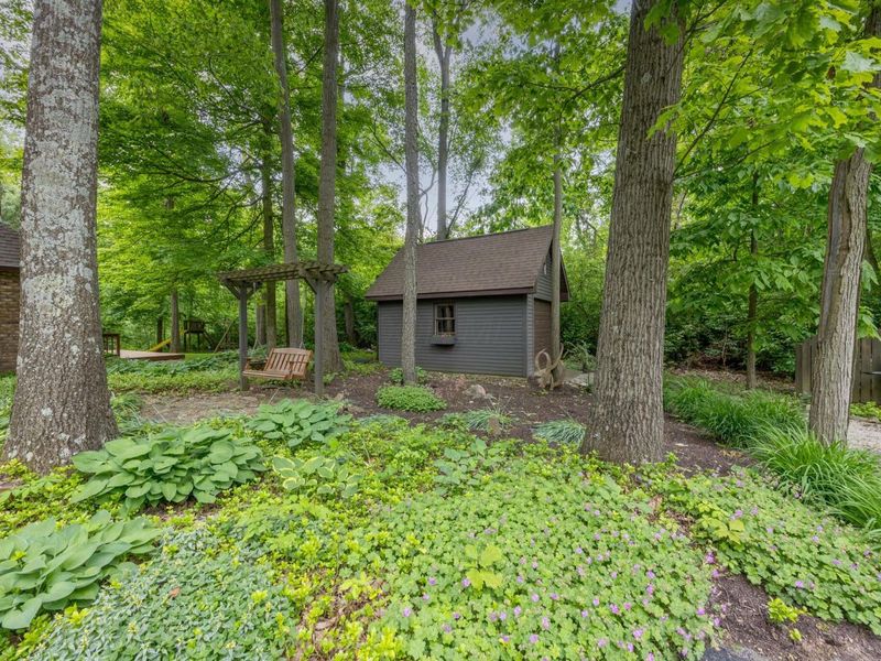 129 Tanglewood Drive , West Liberty, OH 43357 Photo 22