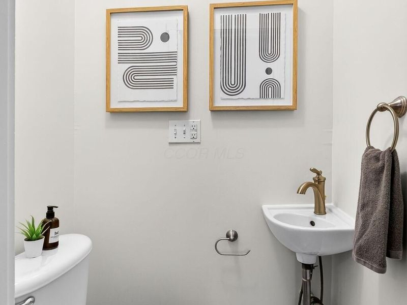 805 Gladden Road, Columbus, OH 43212 Photo 18