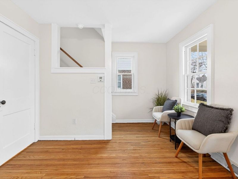 805 Gladden Road, Columbus, OH 43212 Photo 4