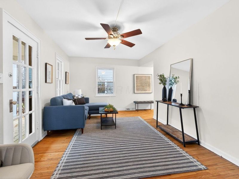 805 Gladden Road, Columbus, OH 43212 Photo 5