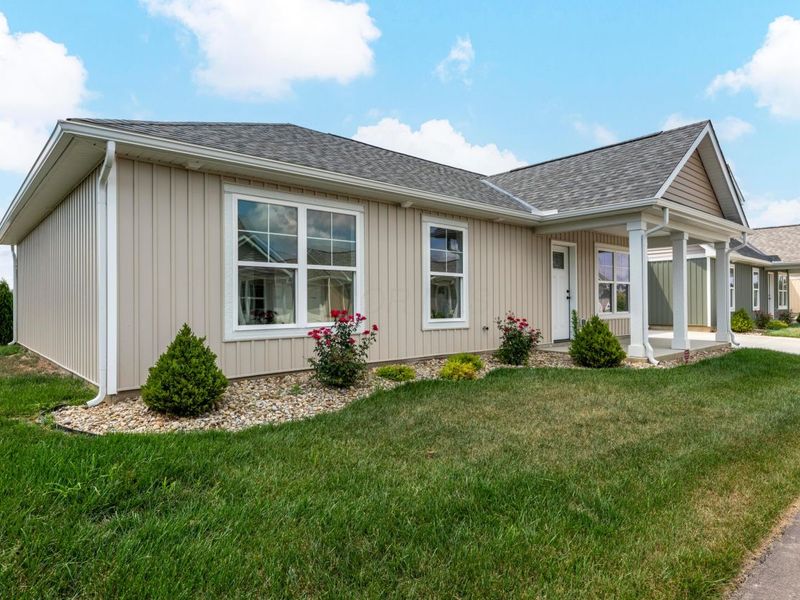 206 Cumberland Meadows Circle , Hebron, OH 43025 Photo 2