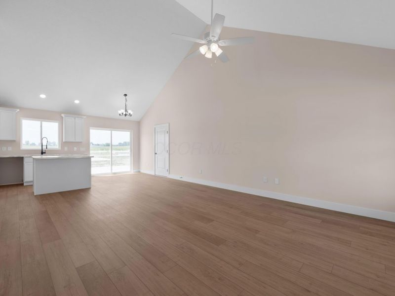 202 Cumberland Meadows Circle , Hebron, OH 43025 Photo 3