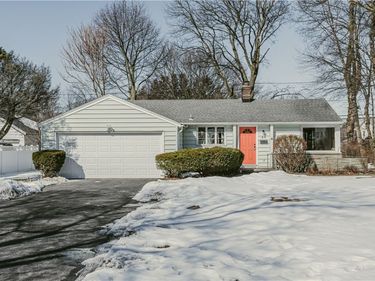 44 Maplehurst Road , Rochester, NY 14617