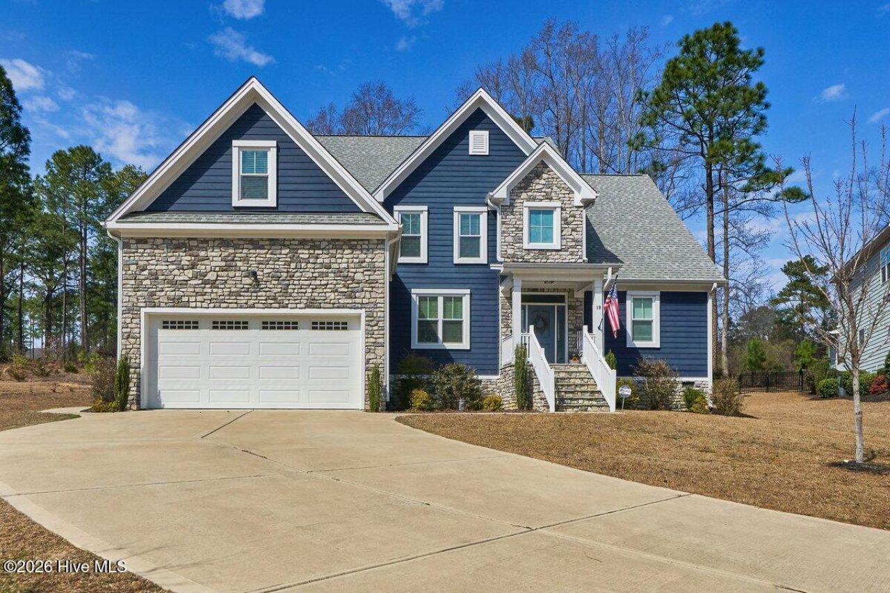 10 Heatherspring Way, Spring Lake, NC 28390 Main Photo