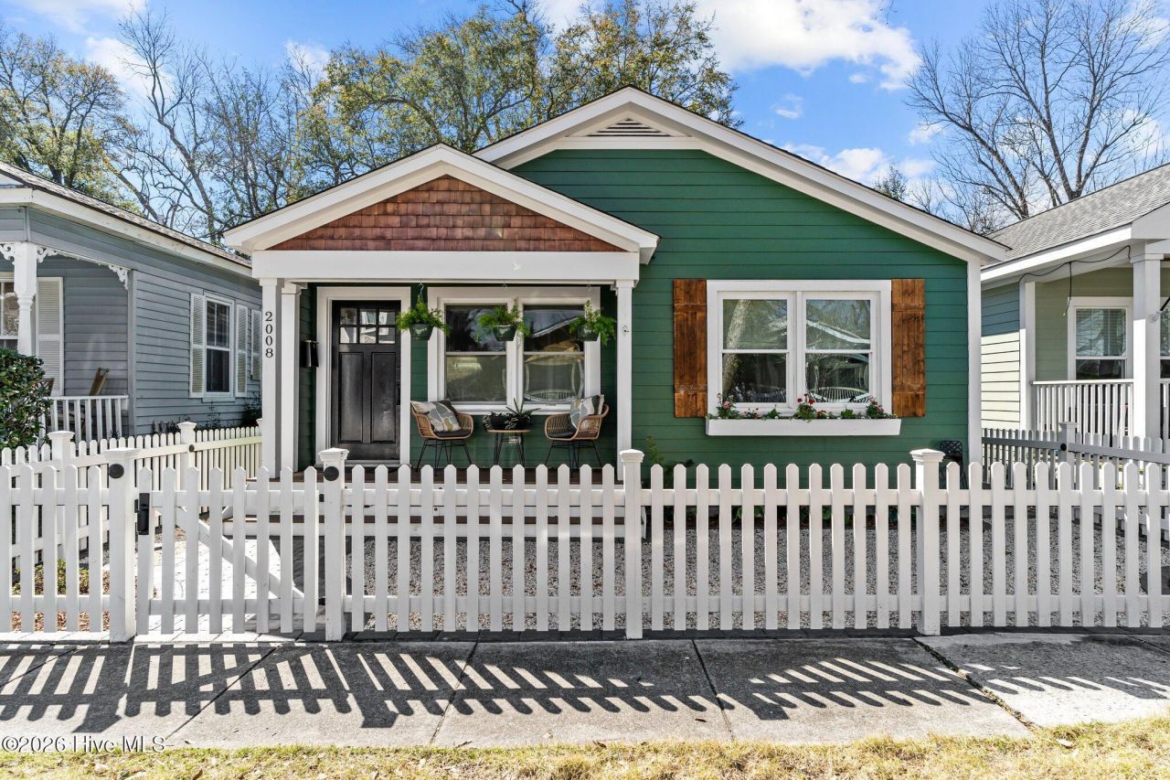 2008 Wolcott Avenue, Wilmington, NC 28403 Main Photo