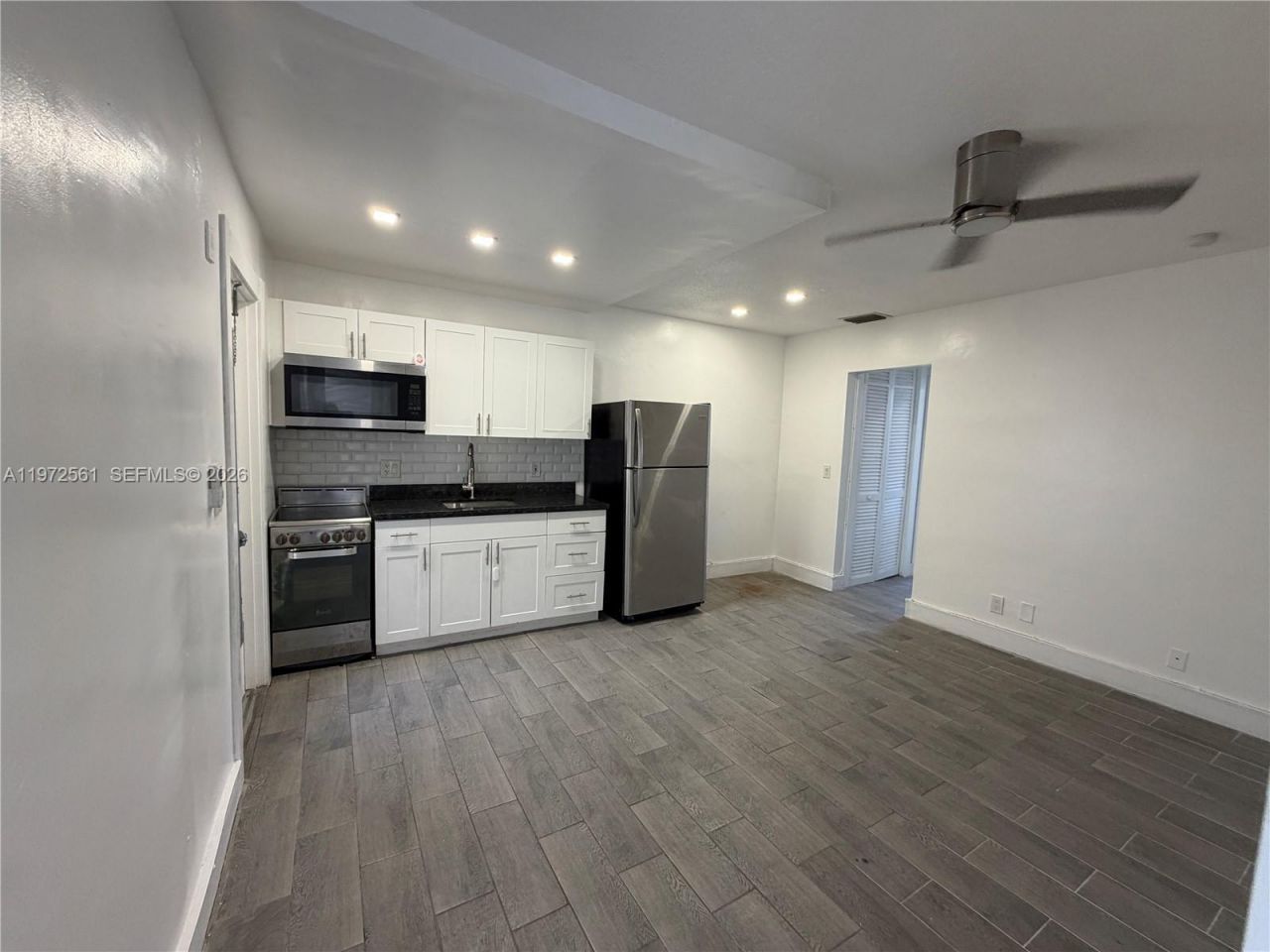 3515 Van Buren St , Unit 102, Hollywood, FL 33021 Photo