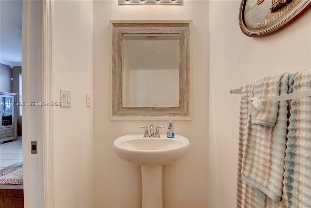 1071 NW 33rd Ct , Pompano Beach, FL 33064 Photo