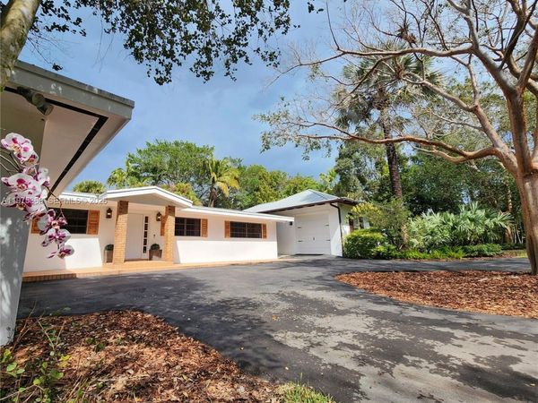 6065 SW 133rd St , Pinecrest, FL 33156