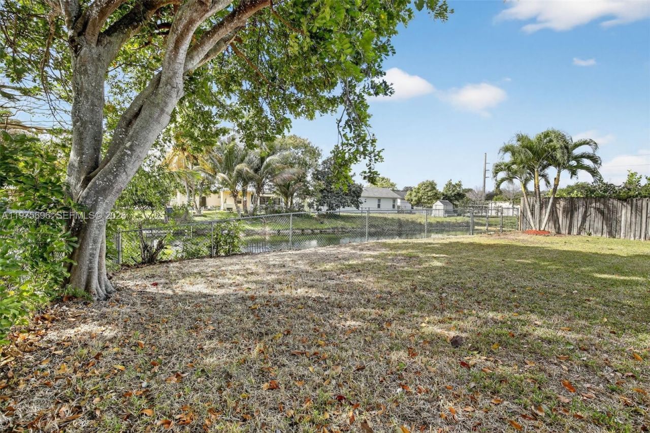 11120 NW 26th Pl, Sunrise, FL 33322 Photo