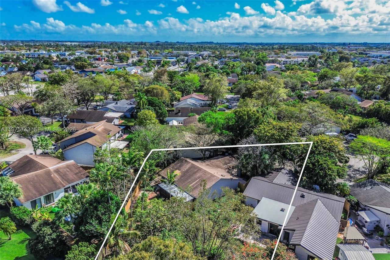 11727 SW 132nd Pl , Miami, FL 33186 Photo