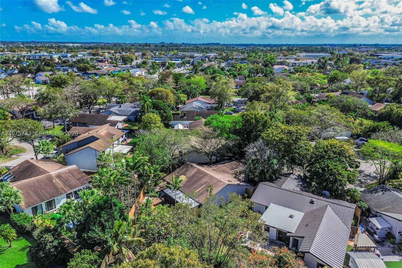 11727 SW 132nd Pl , Miami, FL 33186 Photo