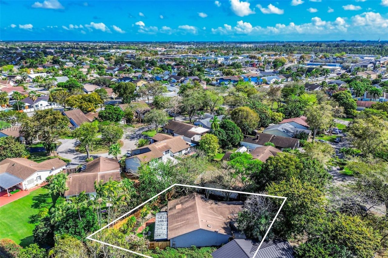 11727 SW 132nd Pl , Miami, FL 33186 Photo