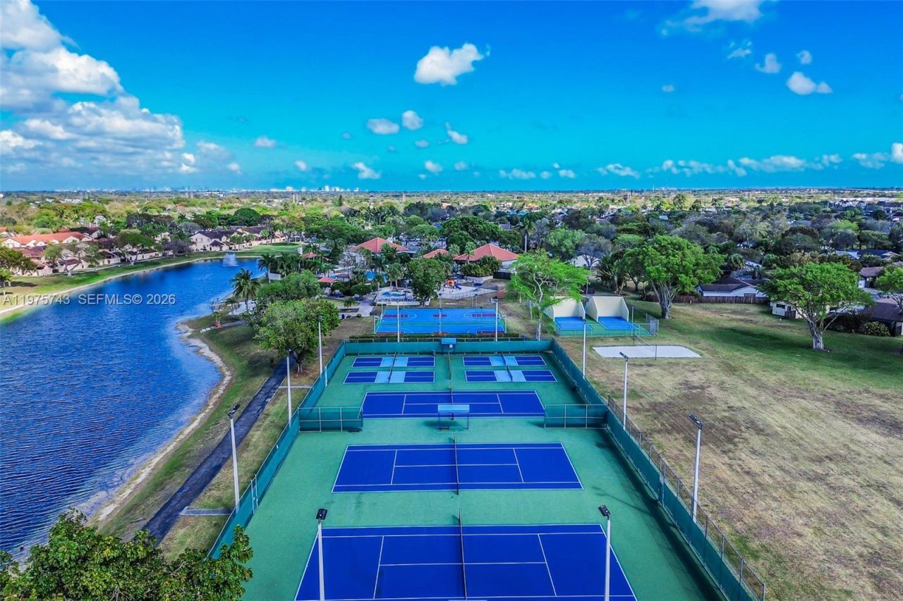 11727 SW 132nd Pl , Miami, FL 33186 Photo