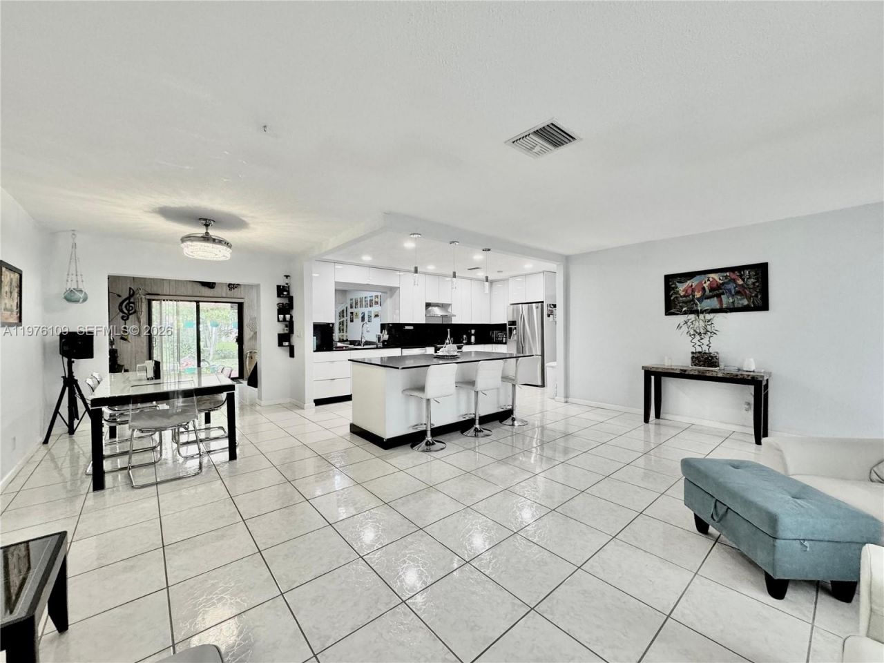 7005 NW 94th Ave, Tamarac, FL 33321 Photo