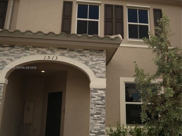 1513 SE 27th Rd , Homestead, FL 33035
