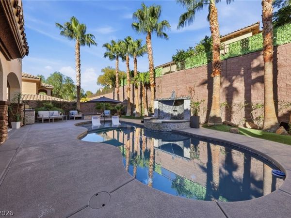 2732 Marie Antoinette Street, Henderson, NV 89044