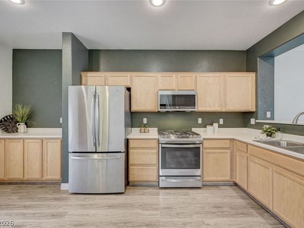 6333 Currant Lake Way , Las Vegas, NV 89148