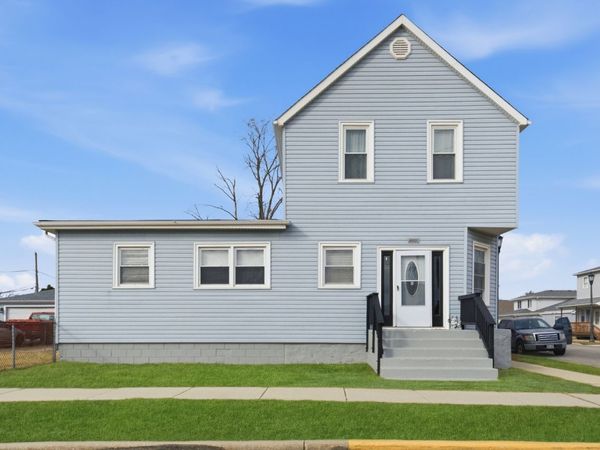 8891 67th Street , Hodgkins, IL 60525