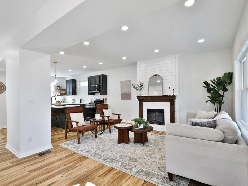 423 Stoddart Avenue, Columbus, OH 43205 Photo 2