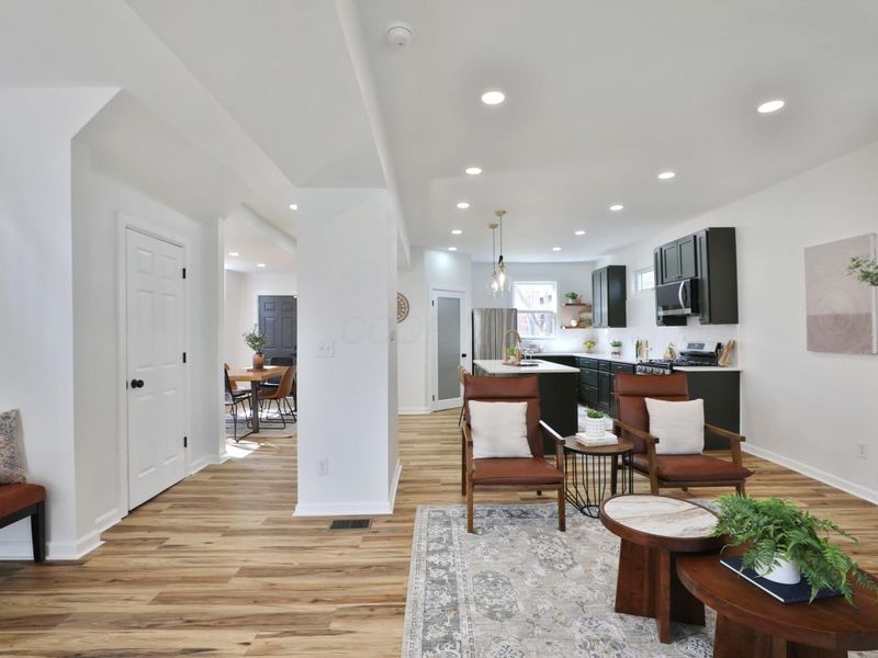 423 Stoddart Avenue, Columbus, OH 43205 Photo 3