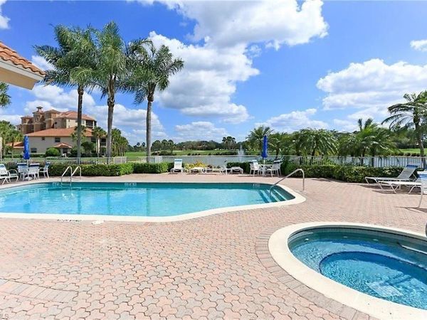 515 Laguna Royale BLVD, Unit 102, NAPLES, FL 34119