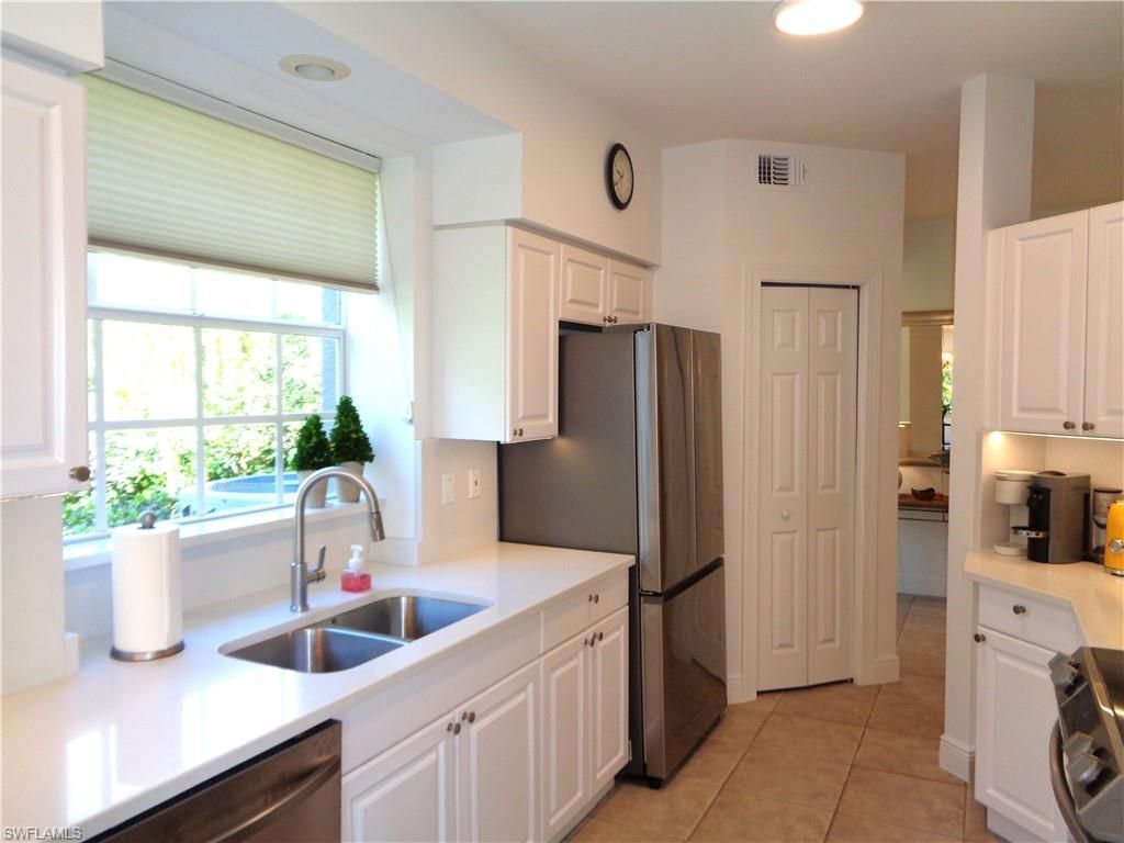 515 Laguna Royale Blvd, Unit 102, Naples, FL 34119 Photo