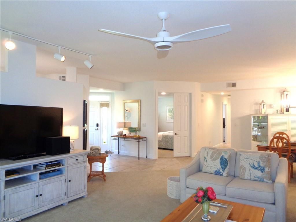 515 Laguna Royale Blvd, Unit 102, Naples, FL 34119 Photo