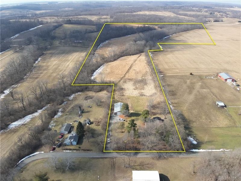 924 Eris Road, Urbana, OH 43078 Photo 2