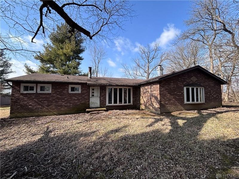 924 Eris Road, Urbana, OH 43078 Photo 7