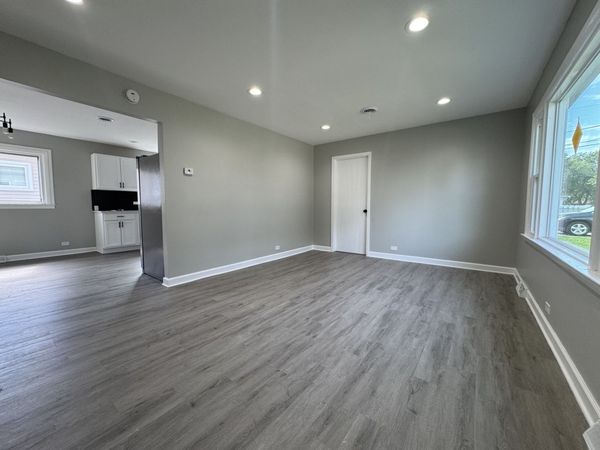 5735 W 80th Street , Burbank, IL 60459